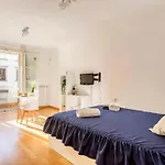 Florence Green Apartment